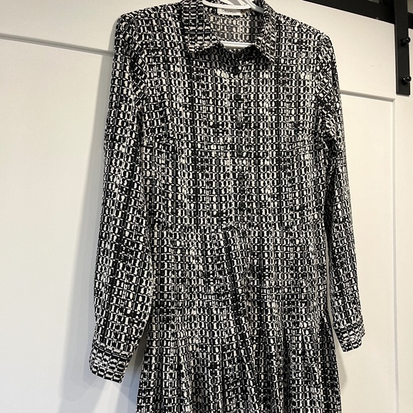 Calvin Klein Long Sleeve Dress with Buttons - Picture 2 of 4